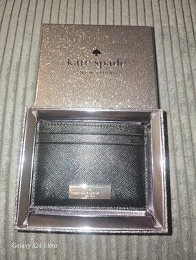 New In Box Kate Spade Cardholder